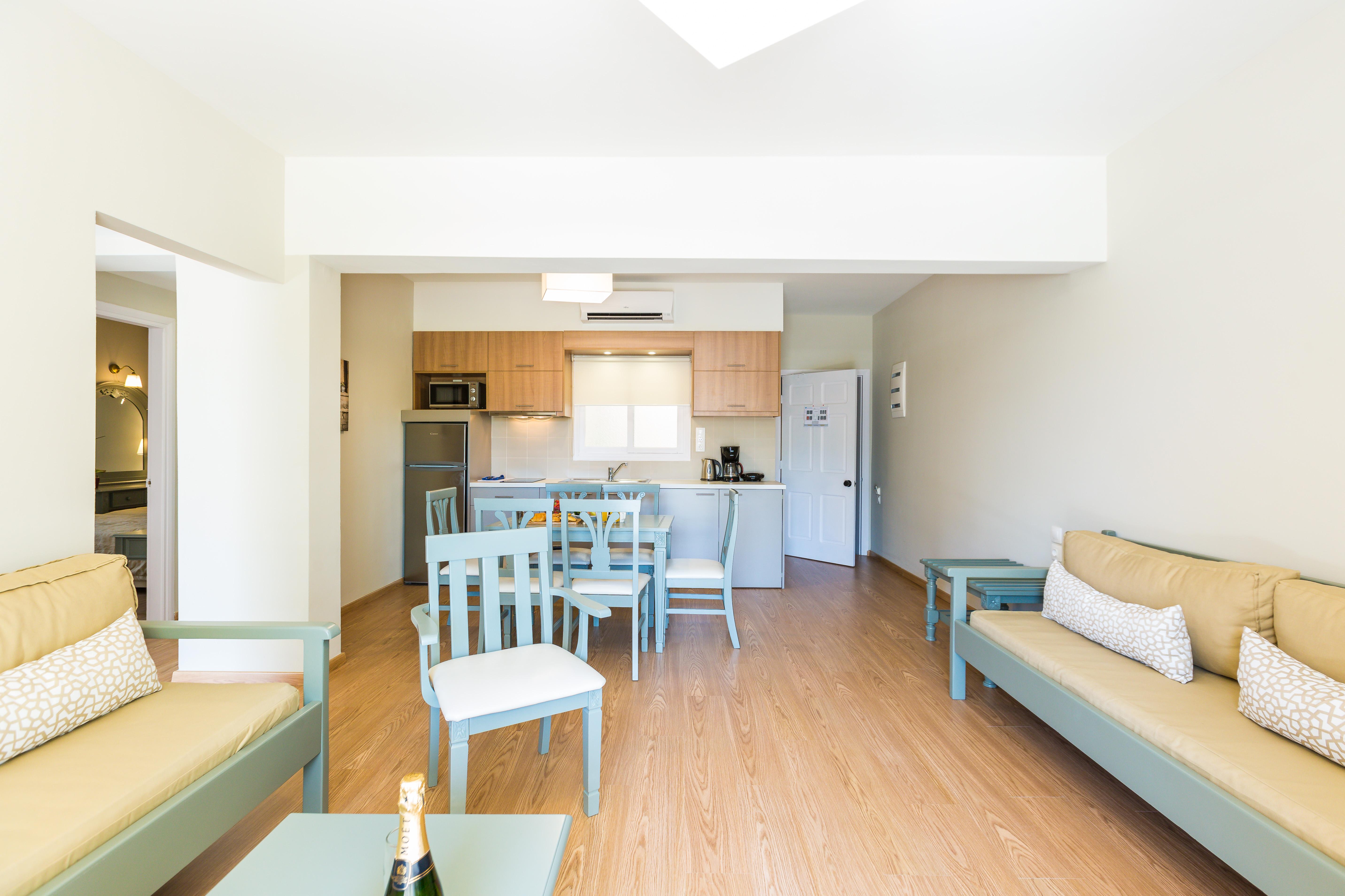 Trefon Hotel Apartments And Family Suites Платанес Екстериор снимка