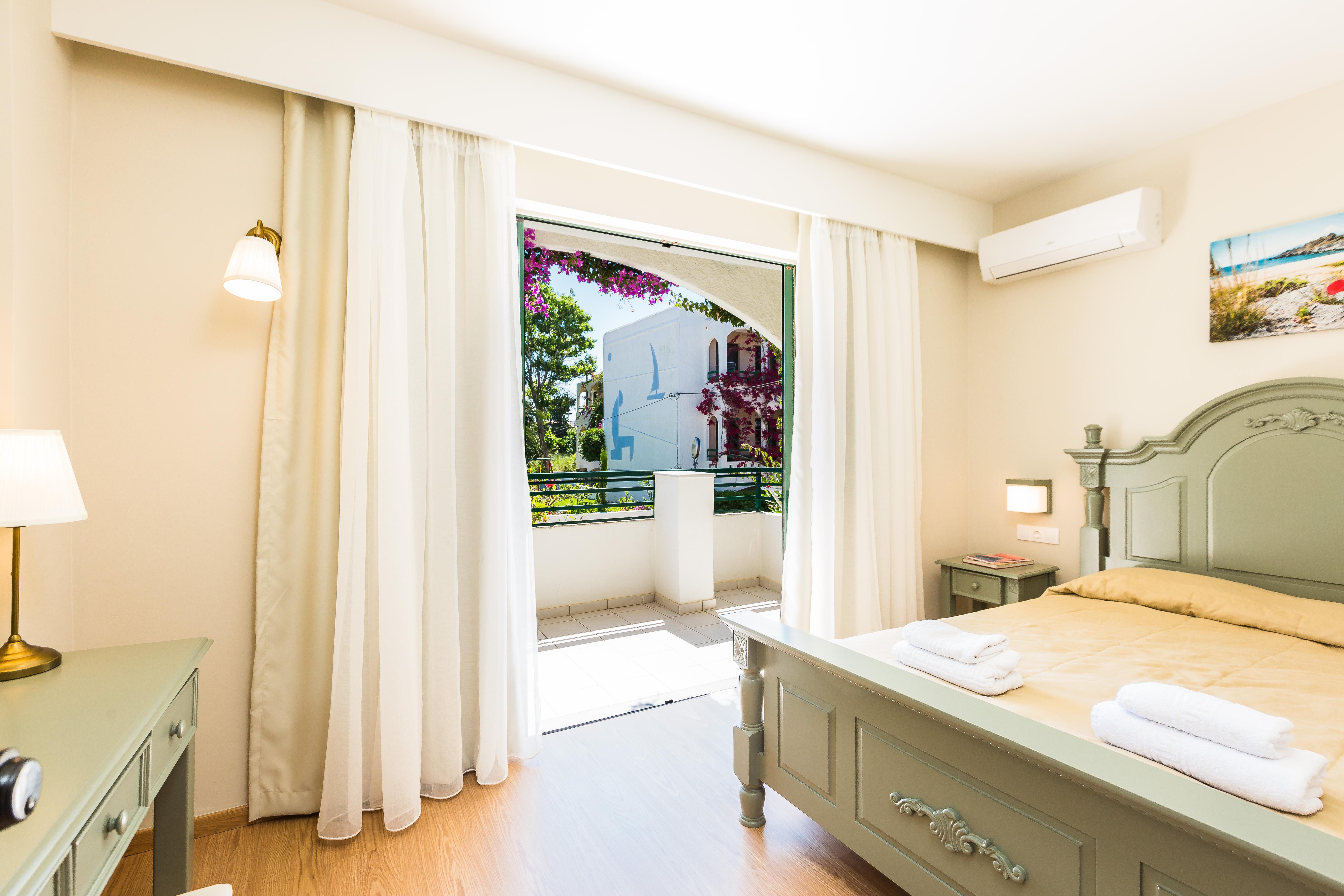 Trefon Hotel Apartments And Family Suites Платанес Екстериор снимка