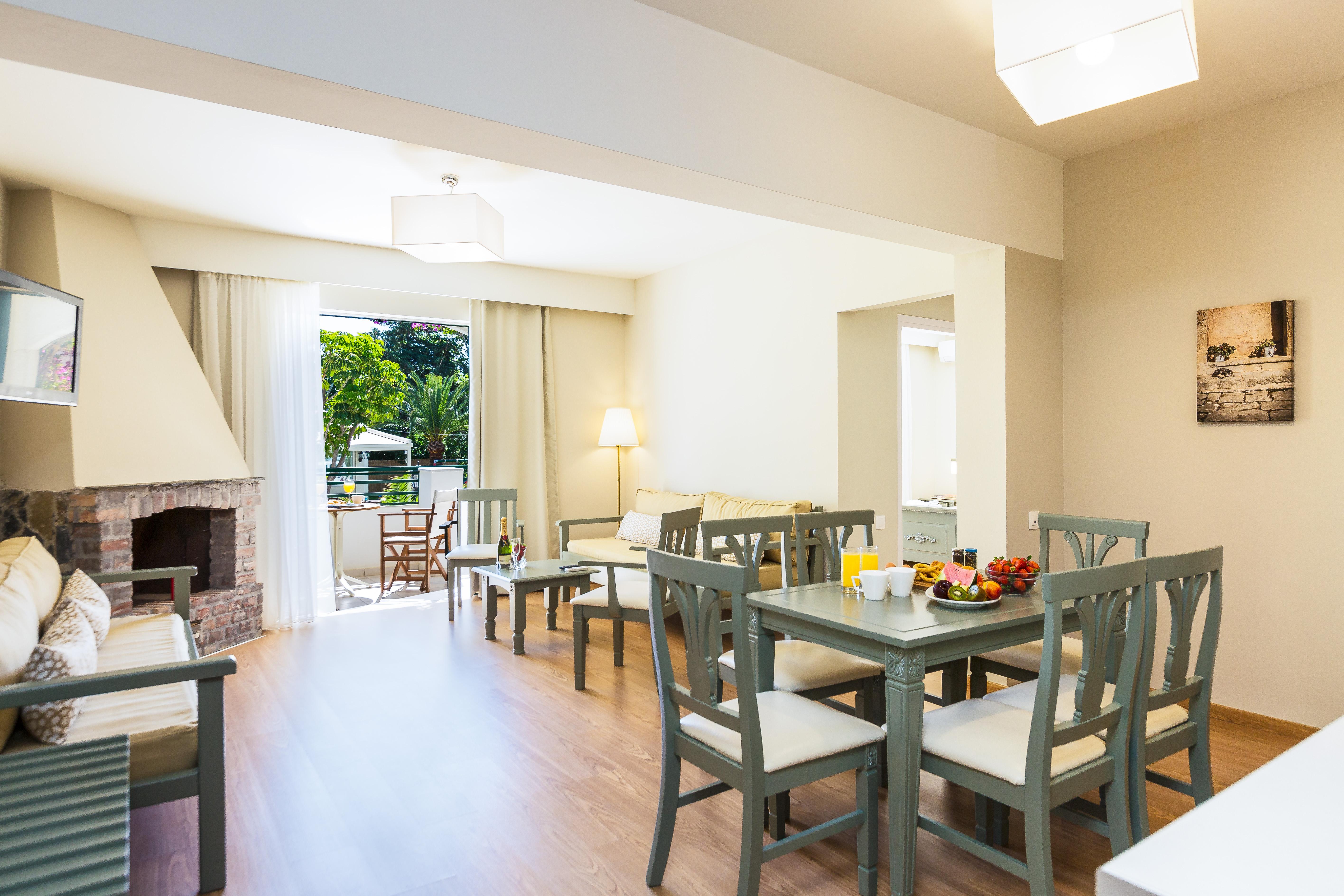 Trefon Hotel Apartments And Family Suites Платанес Екстериор снимка