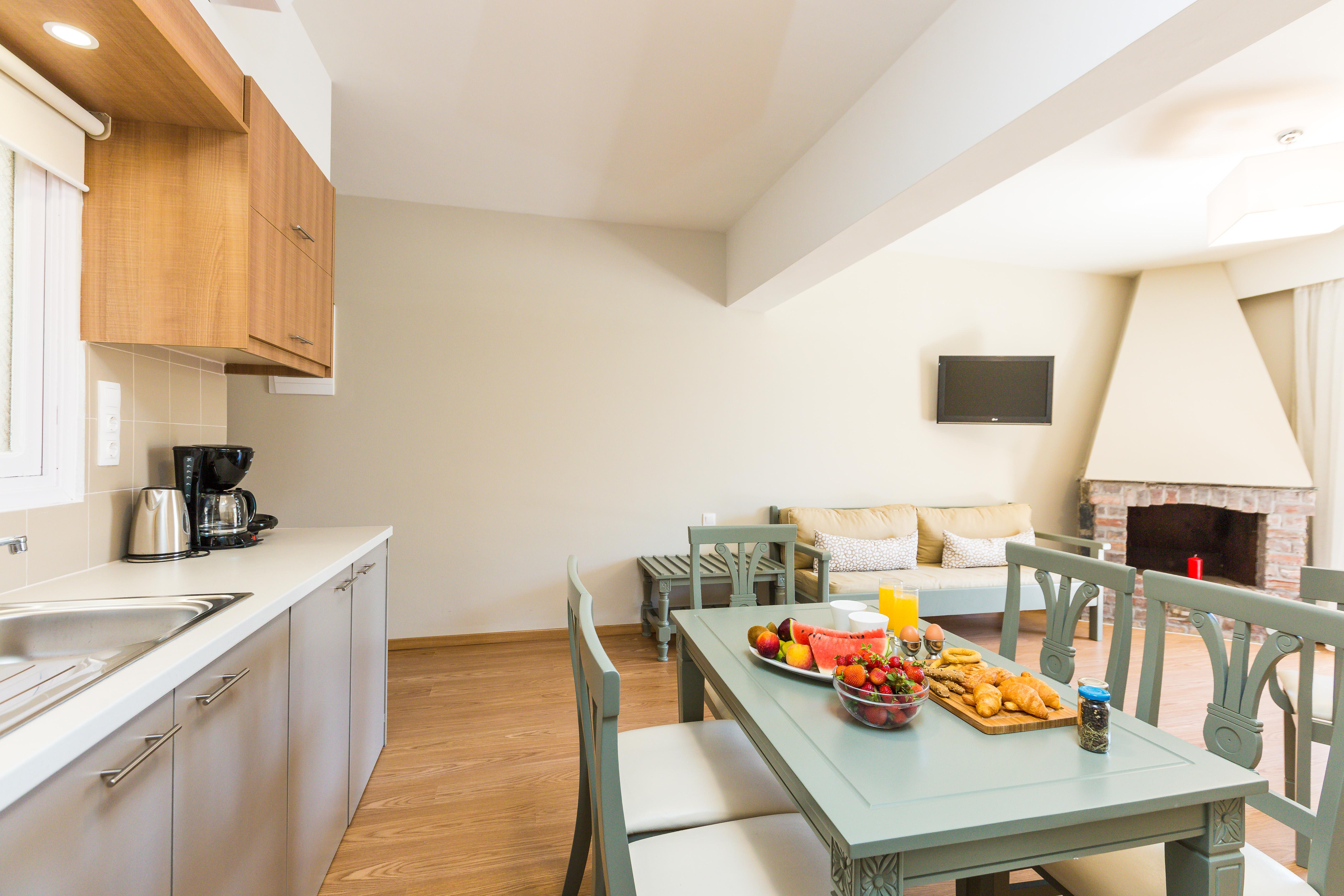 Trefon Hotel Apartments And Family Suites Платанес Екстериор снимка