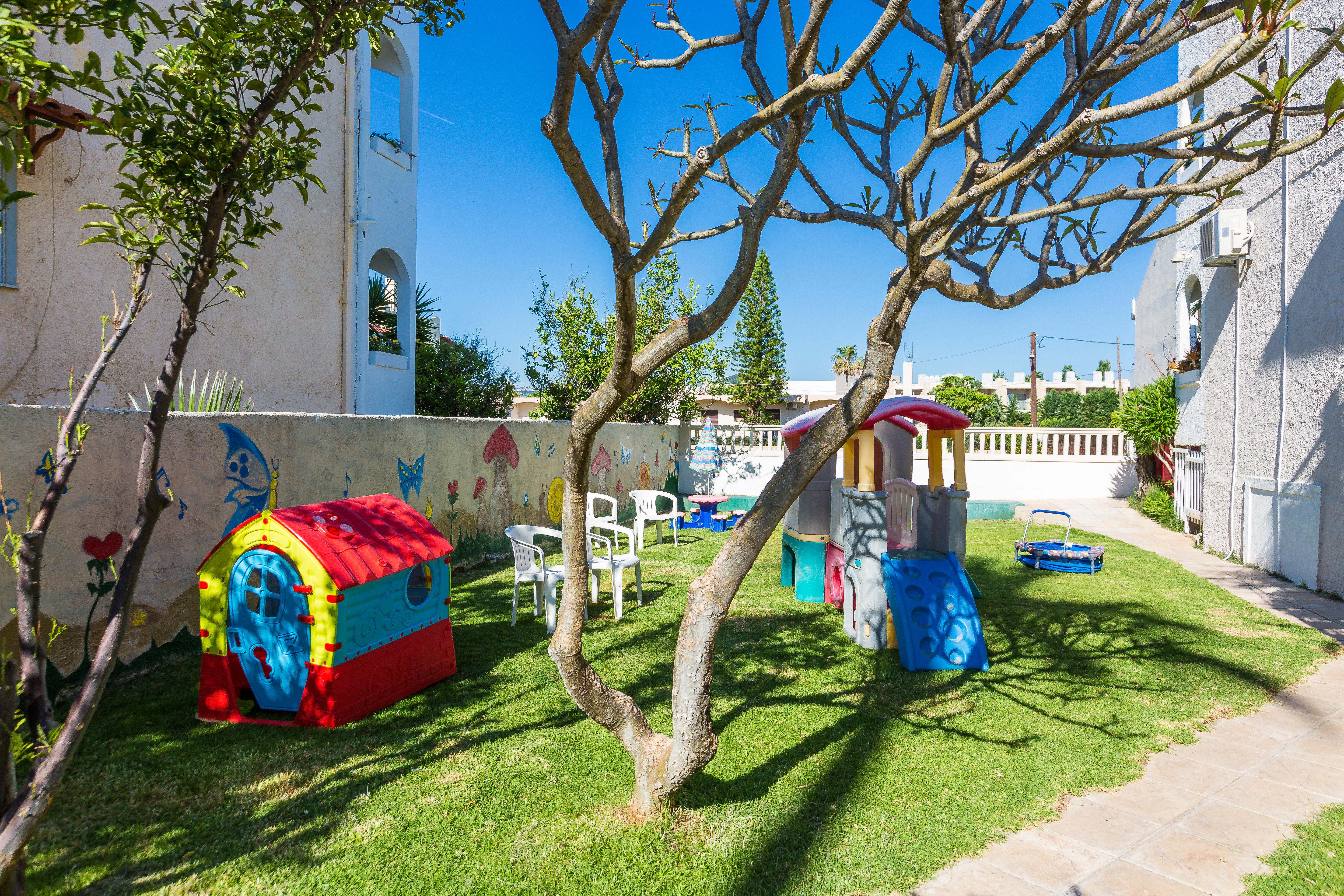 Trefon Hotel Apartments And Family Suites Платанес Екстериор снимка
