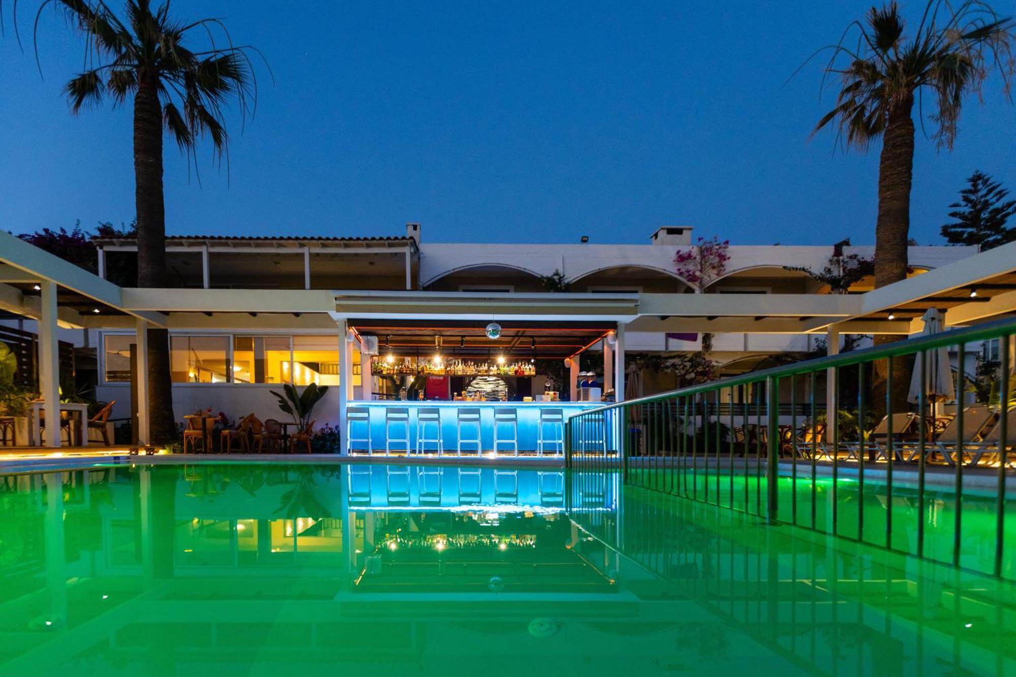 Trefon Hotel Apartments And Family Suites Платанес Екстериор снимка