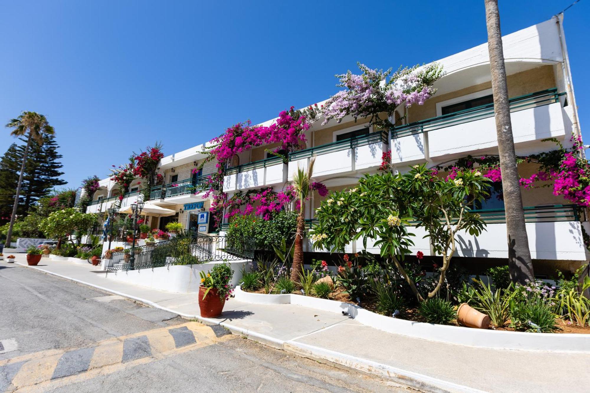 Trefon Hotel Apartments And Family Suites Платанес Екстериор снимка
