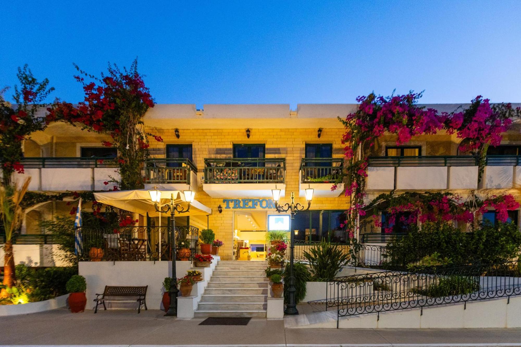 Trefon Hotel Apartments And Family Suites Платанес Екстериор снимка