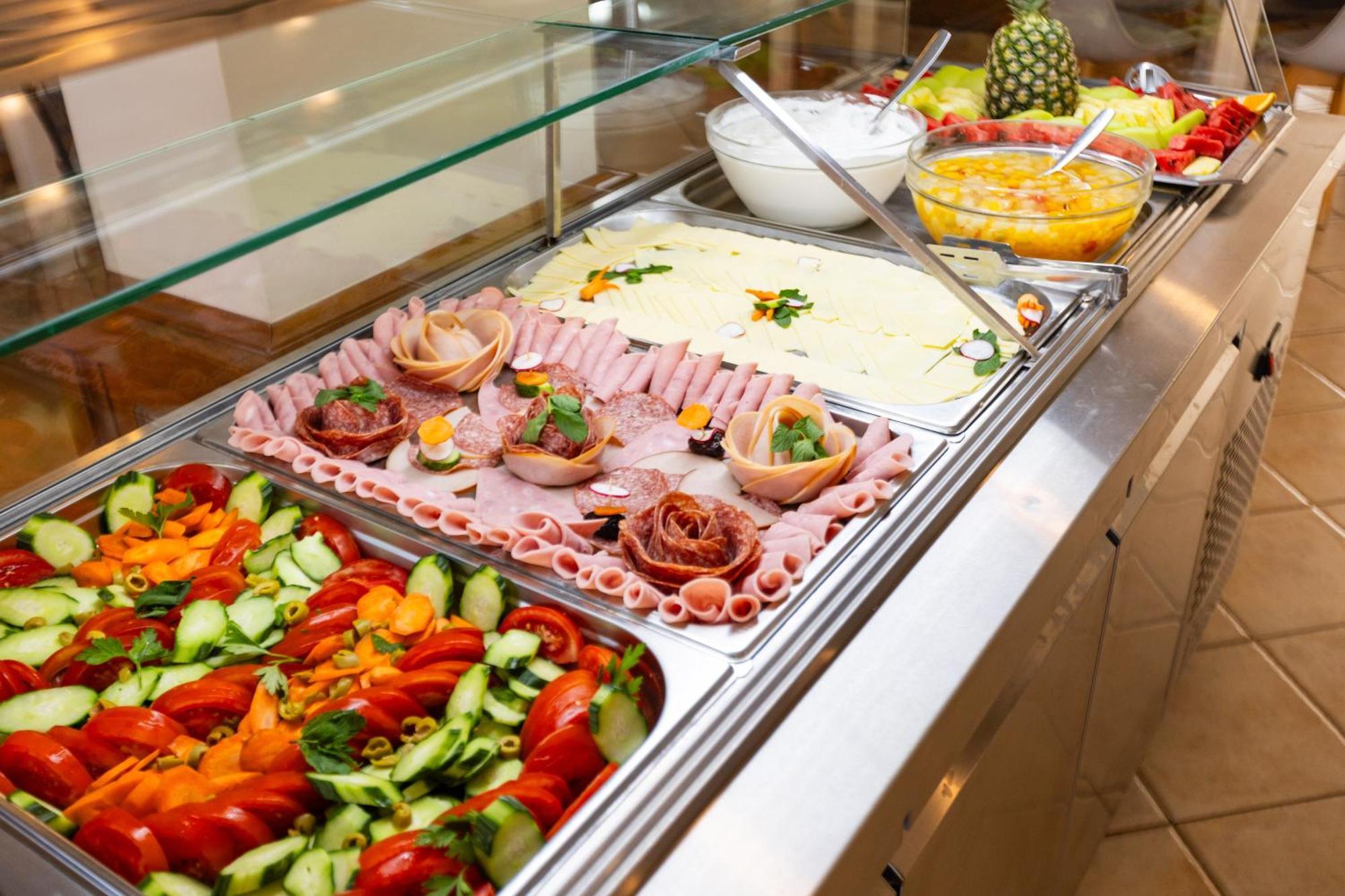 Trefon Hotel Apartments And Family Suites Платанес Екстериор снимка
