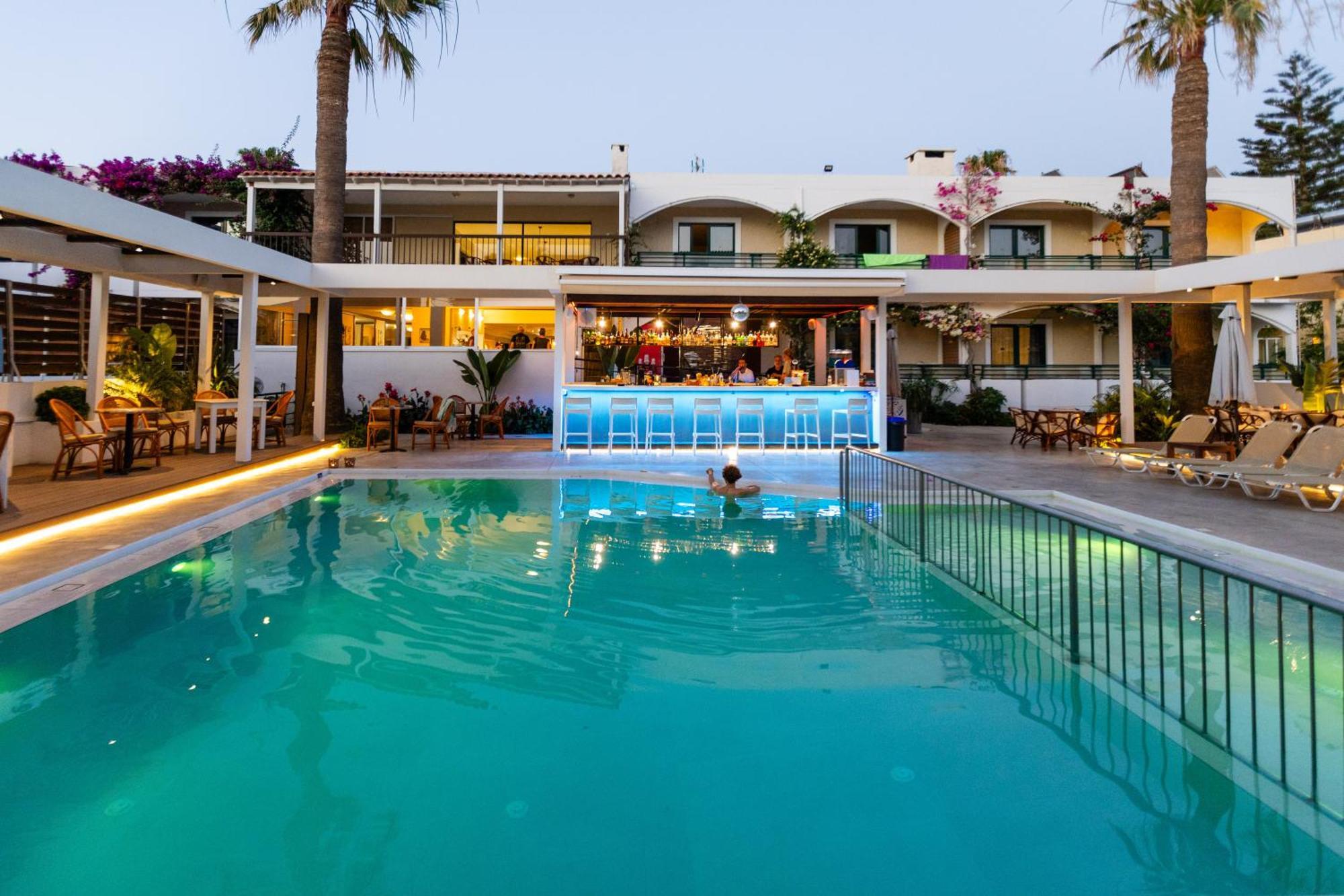 Trefon Hotel Apartments And Family Suites Платанес Екстериор снимка