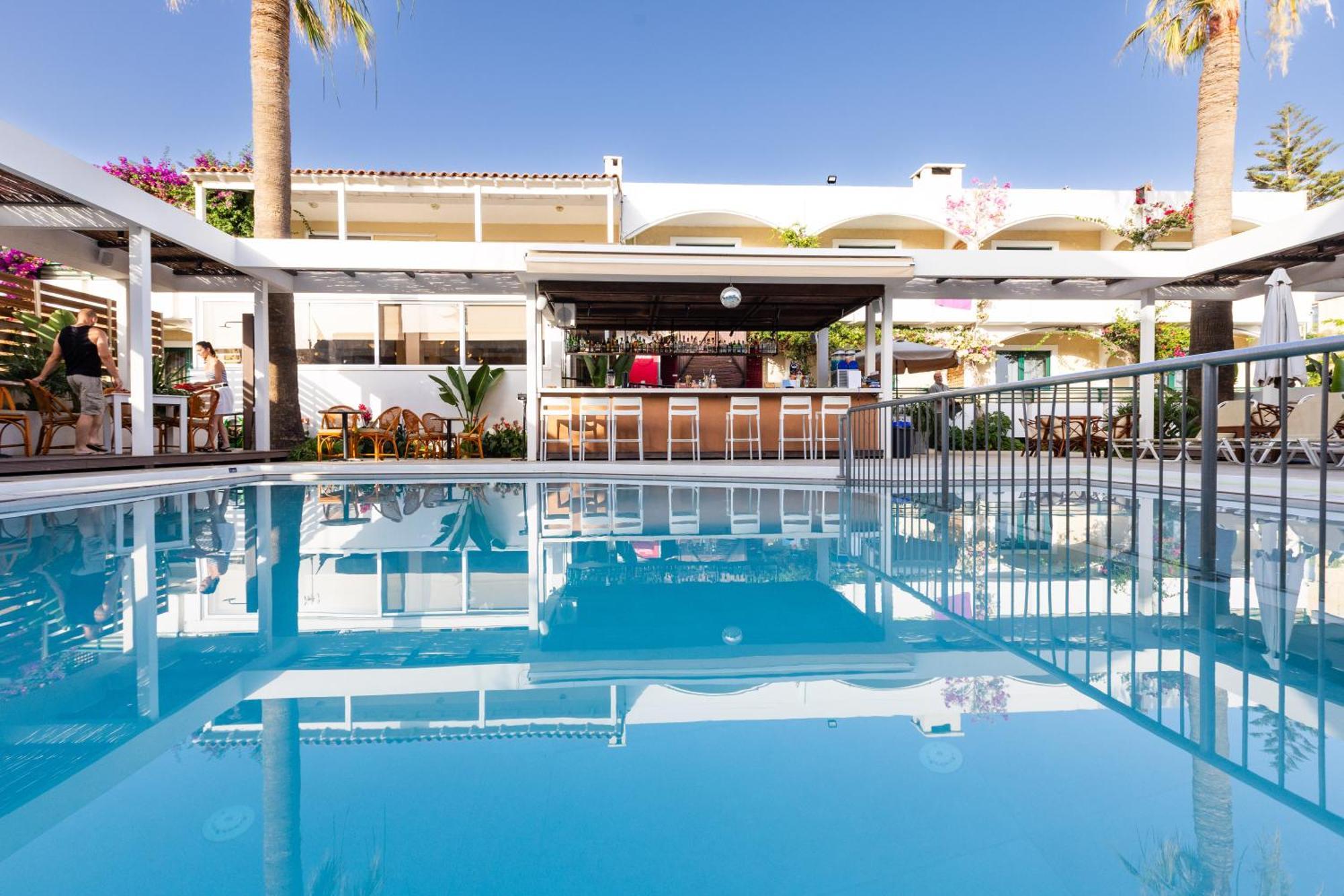 Trefon Hotel Apartments And Family Suites Платанес Екстериор снимка